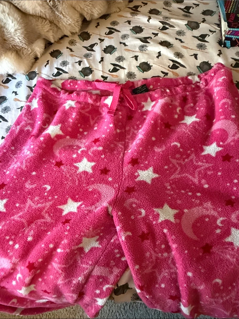 Girls or Women’s Faded Glory Pink Fleece Pajama Pants with Stars & Moon Print